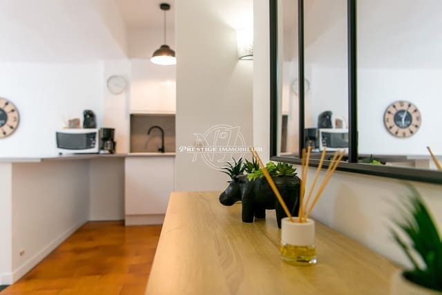 2 makuuhuone Huoneisto myytävänä paikassa Empuriabrava, Castelló d'Empúries mukana uima-altaan - 215 000 € (Ref: 9819323)