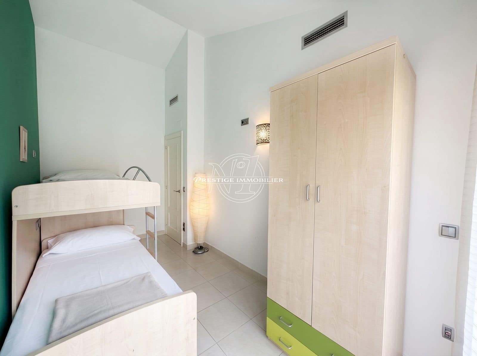5 bedroom Villa for sale in Roses with pool - € 477,000 (Ref: 9824025)