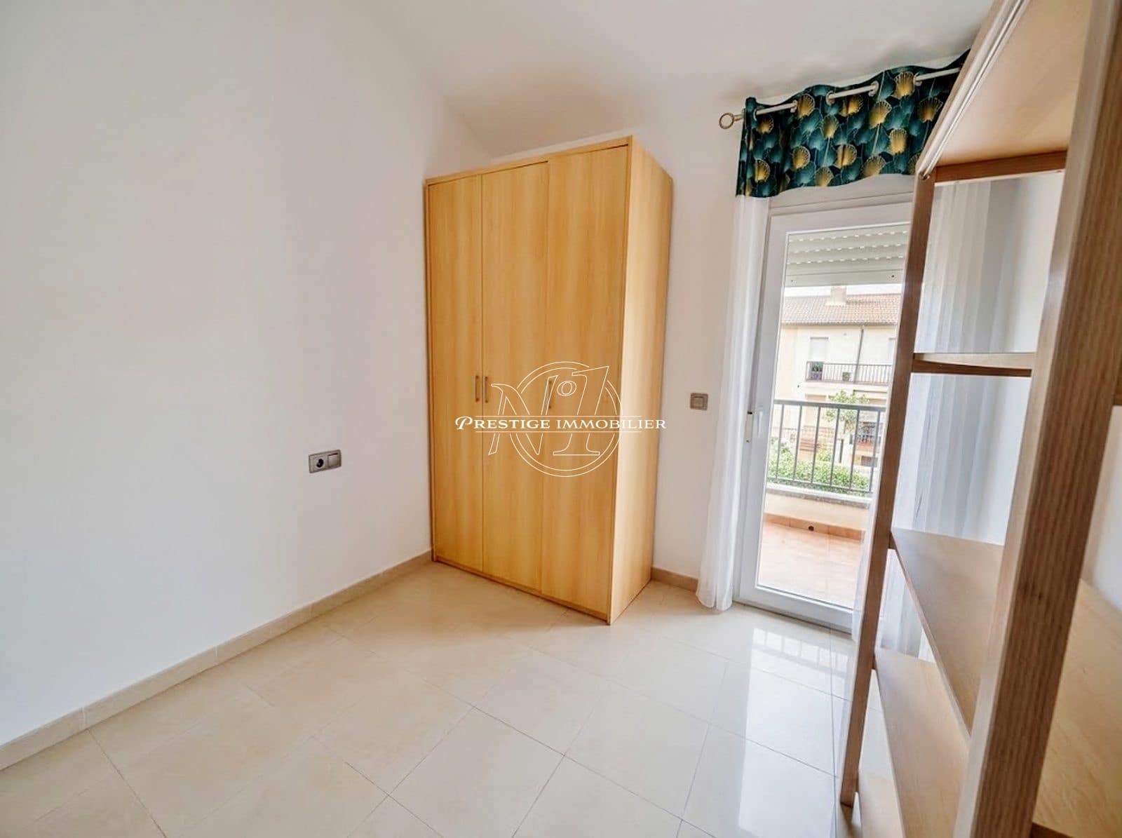 5 bedroom Villa for sale in Roses with pool - € 477,000 (Ref: 9824025)