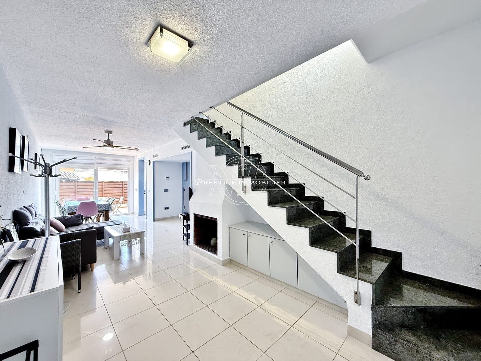 5 bedroom Villa for sale in Roses with pool - € 477,000 (Ref: 9824025)
