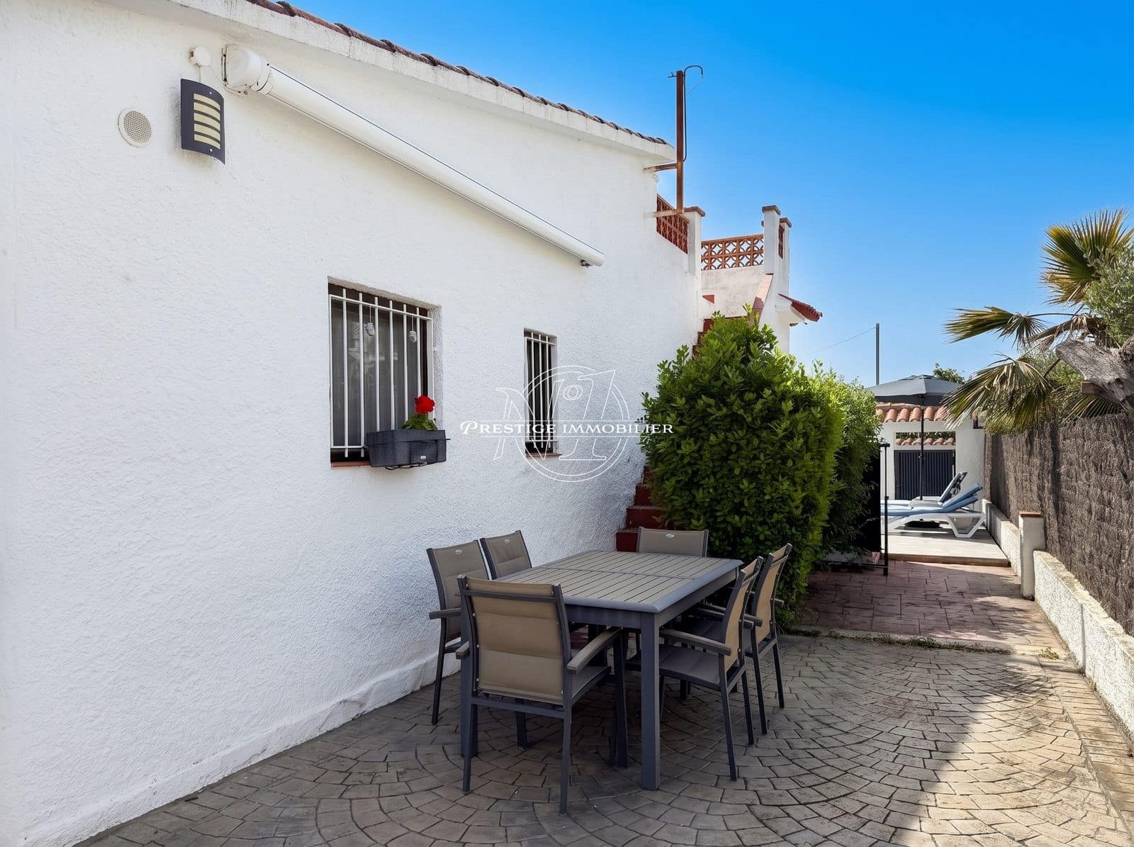 3 bedroom Villa for sale in Roses with pool - € 440,000 (Ref: 9826091)