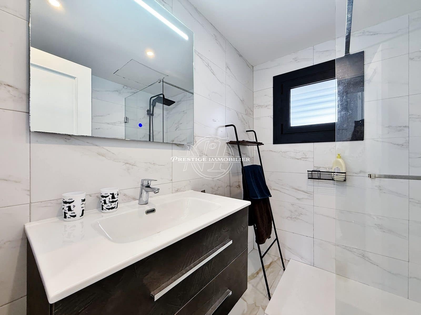 4 makuuhuone Huvila myytävänä paikassa Empuriabrava mukana uima-altaan - 595 000 € (Ref: 9832865)