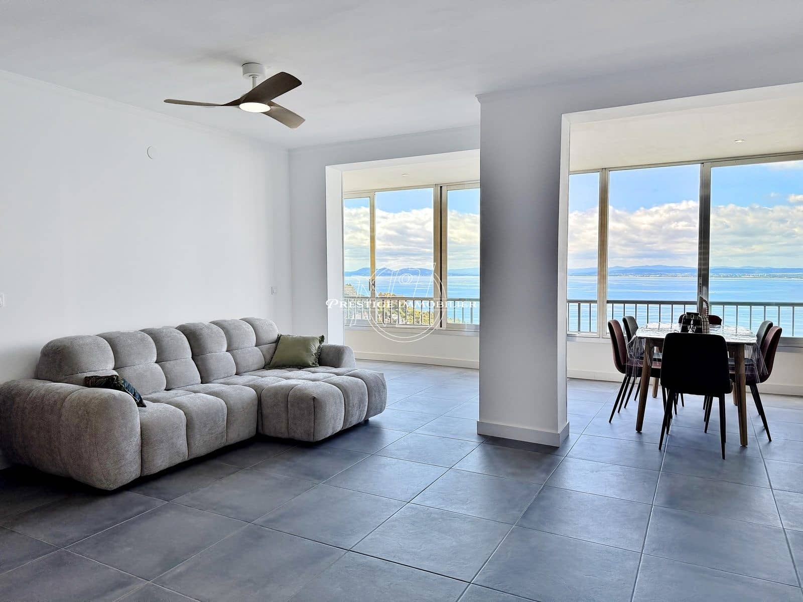 2 bedroom Apartment for sale in Roses - € 345,000 (Ref: 9834655)
