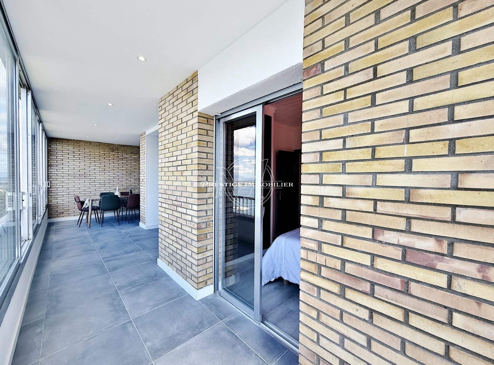 2 bedroom Apartment for sale in Roses - € 345,000 (Ref: 9834655)