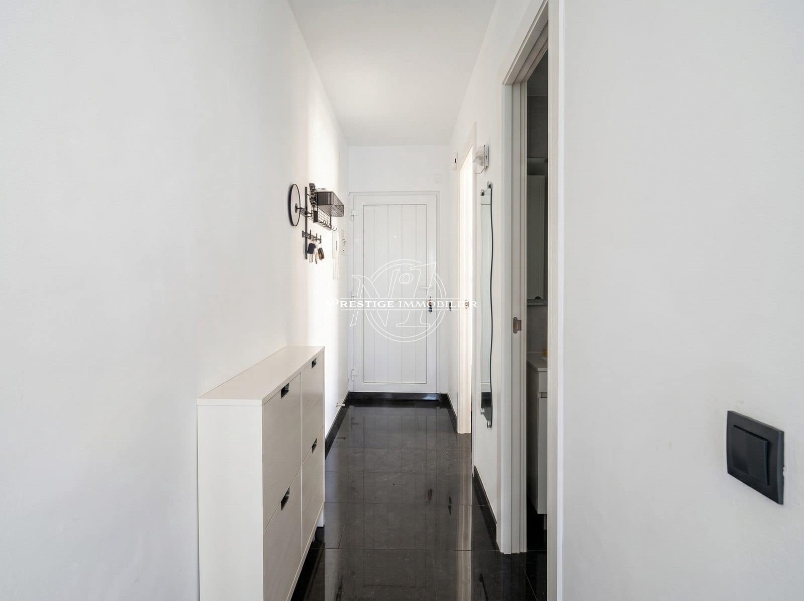 1 bedroom Apartment for sale in Roses - € 215,000 (Ref: 9844472)