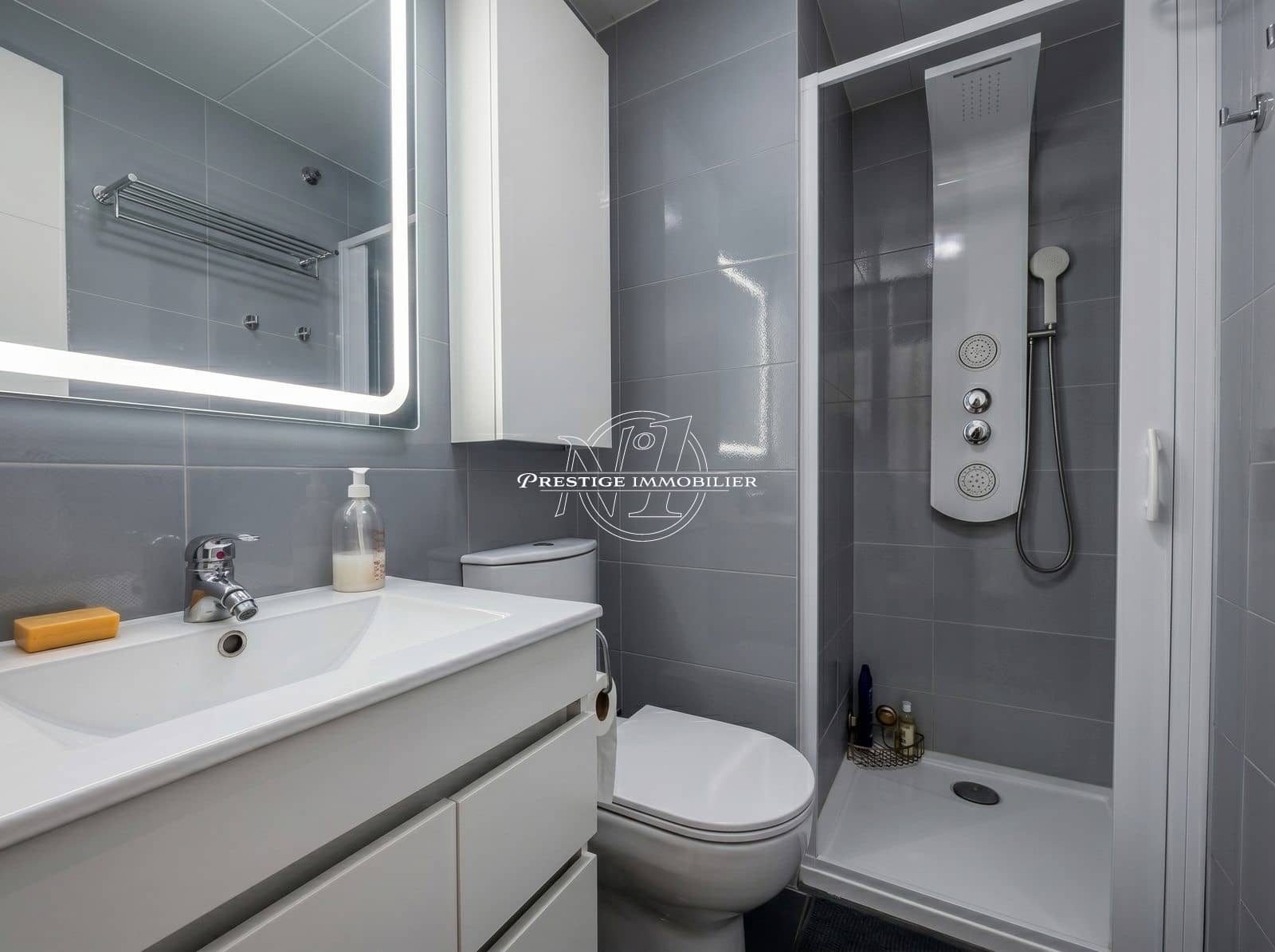 1 bedroom Apartment for sale in Roses - € 215,000 (Ref: 9844472)