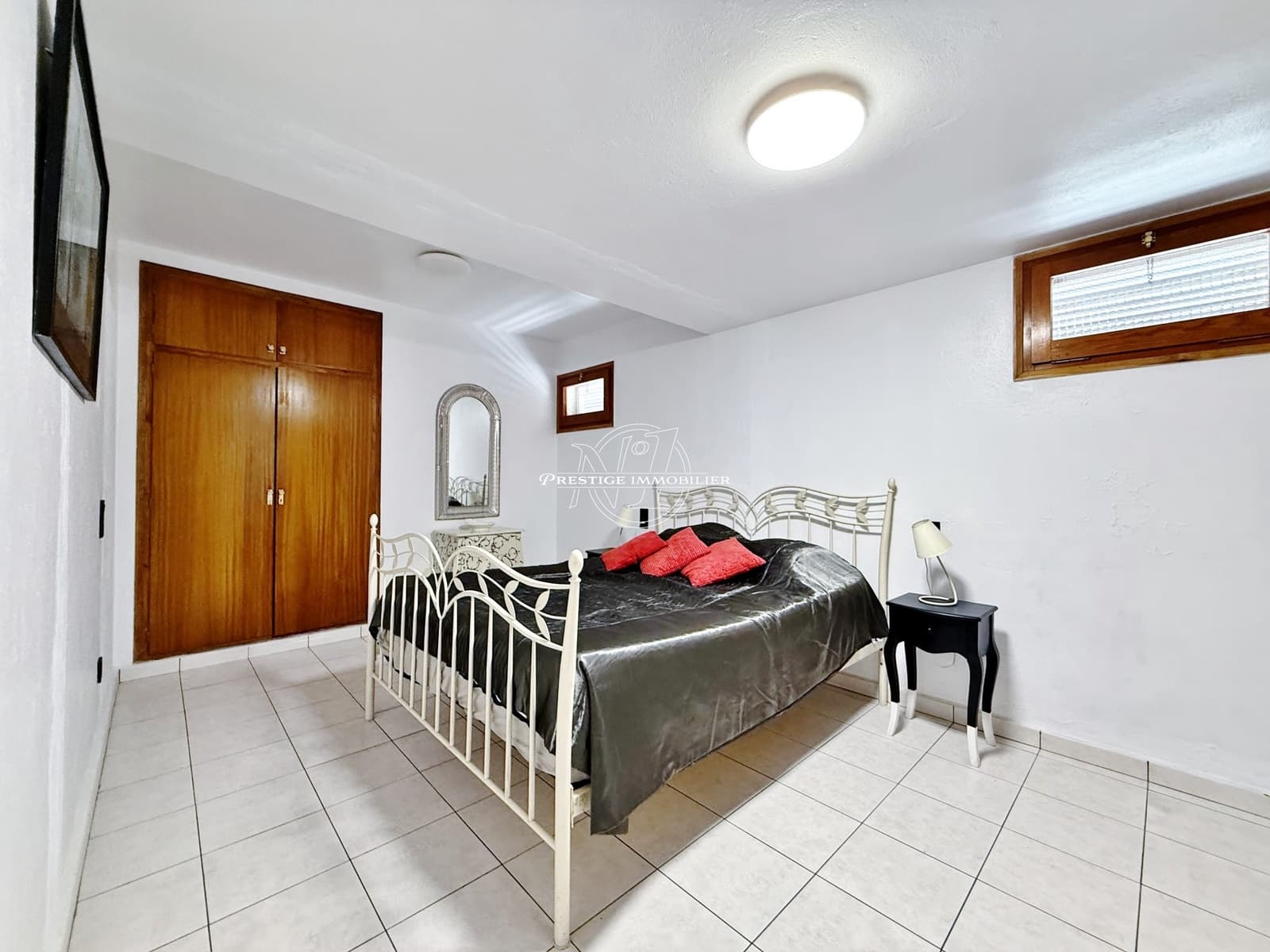 11 sypialnia Willa na sprzedaż w Empuriabrava z basenem - 1 090 000 € (Ref: 9856258)