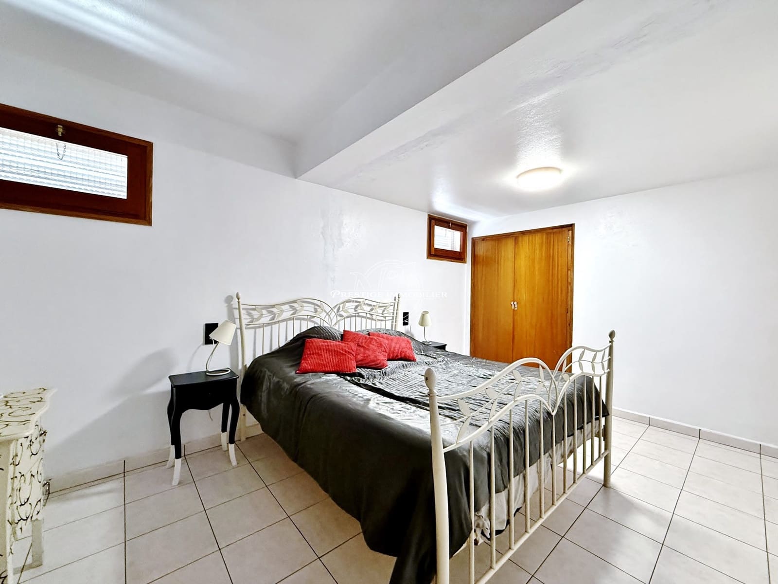 11 sypialnia Willa na sprzedaż w Empuriabrava z basenem - 1 090 000 € (Ref: 9856258)