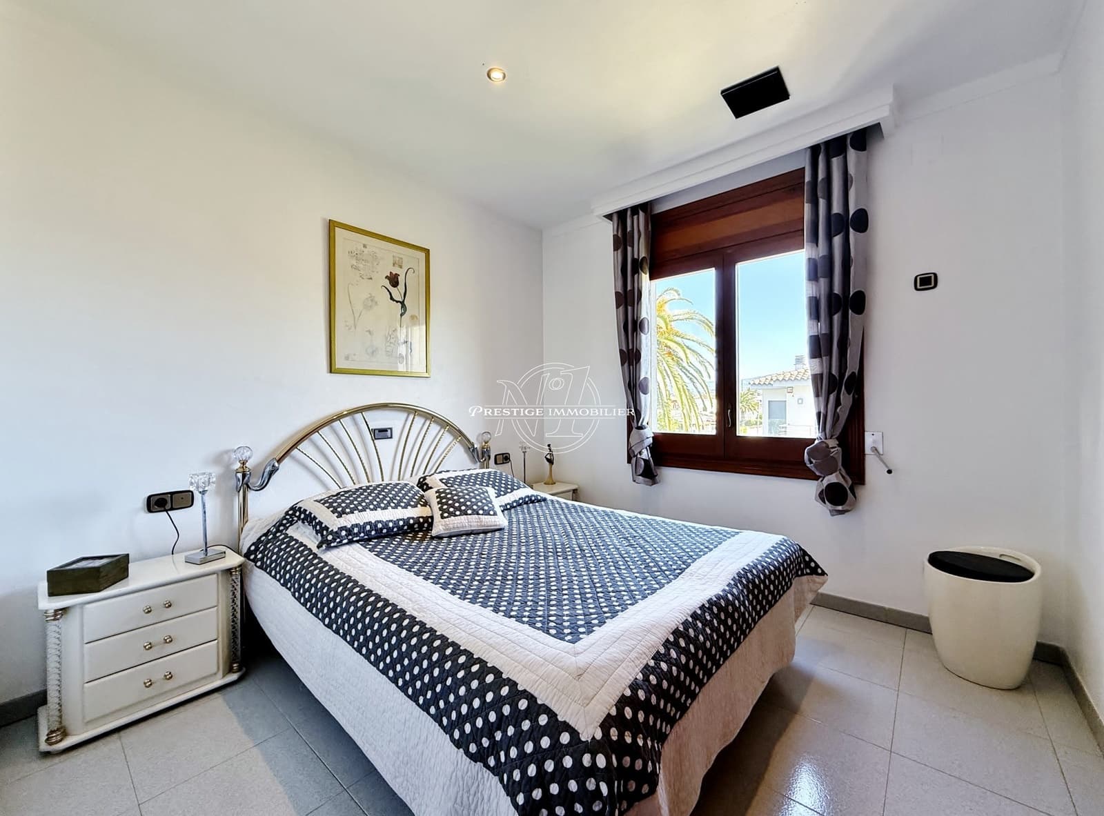 11 sypialnia Willa na sprzedaż w Empuriabrava z basenem - 1 090 000 € (Ref: 9856258)
