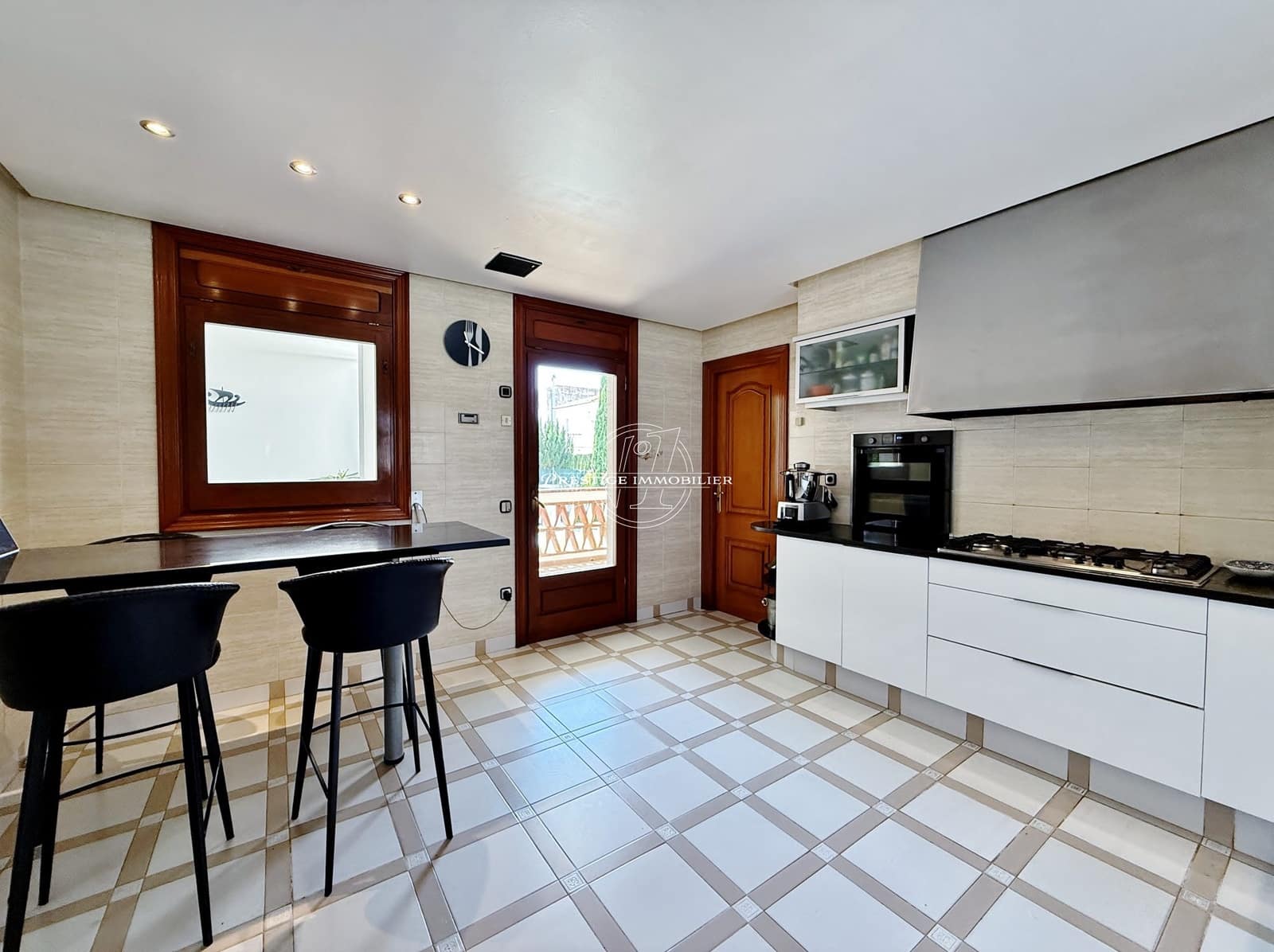 11 sypialnia Willa na sprzedaż w Empuriabrava z basenem - 1 090 000 € (Ref: 9856258)