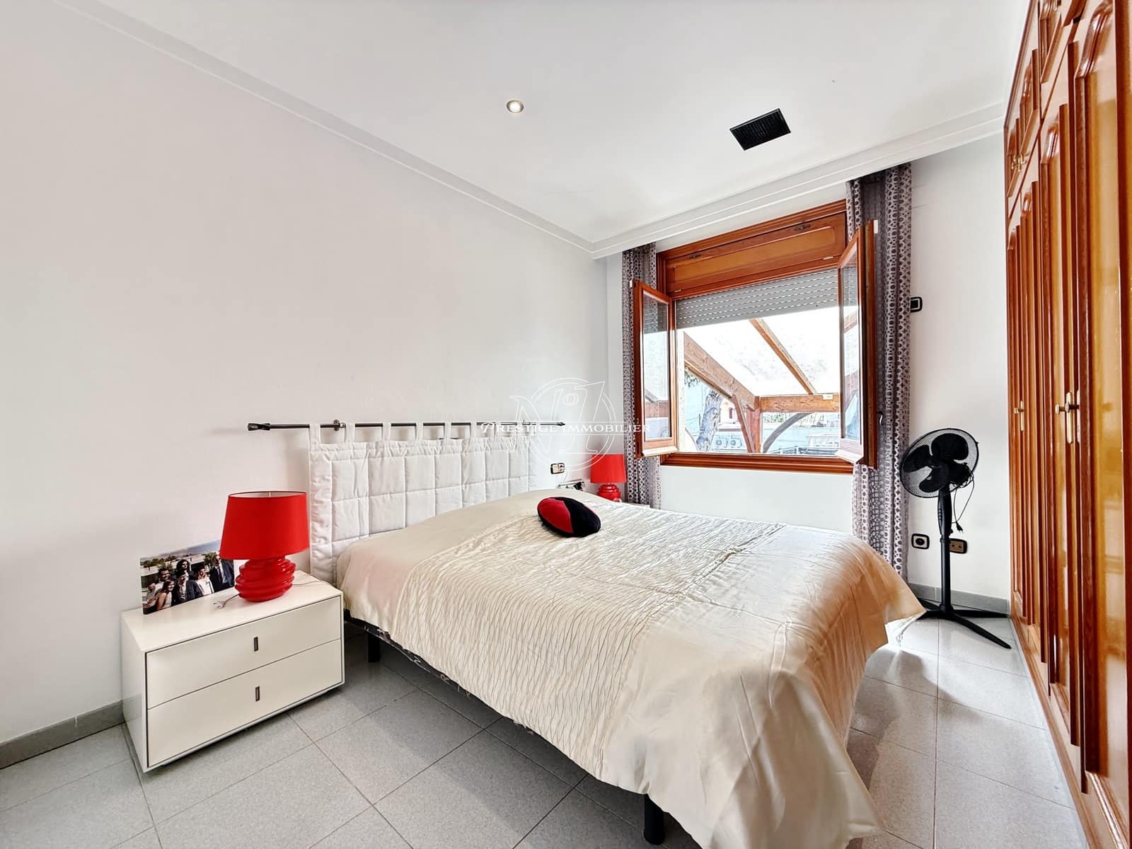 11 sypialnia Willa na sprzedaż w Empuriabrava z basenem - 1 090 000 € (Ref: 9856258)