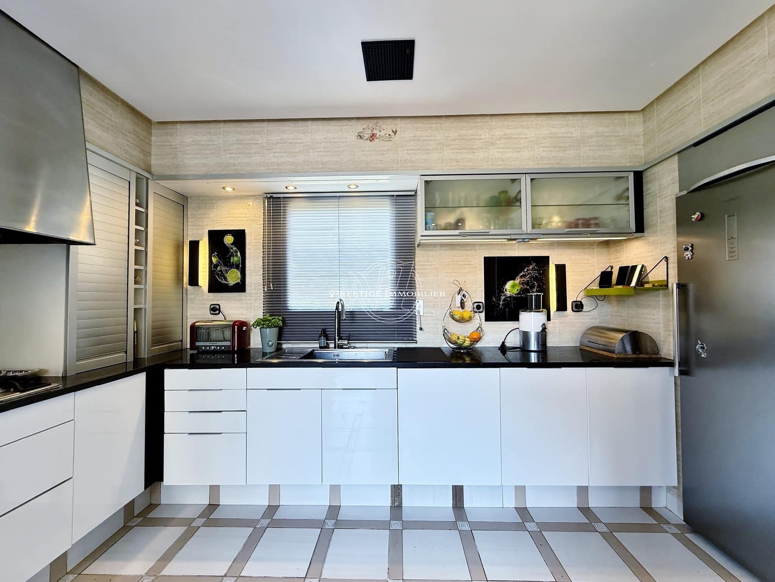 11 sypialnia Willa na sprzedaż w Empuriabrava z basenem - 1 090 000 € (Ref: 9856258)