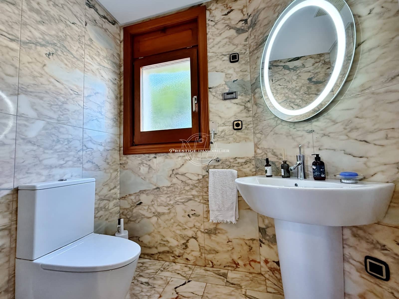 11 sypialnia Willa na sprzedaż w Empuriabrava z basenem - 1 090 000 € (Ref: 9856258)
