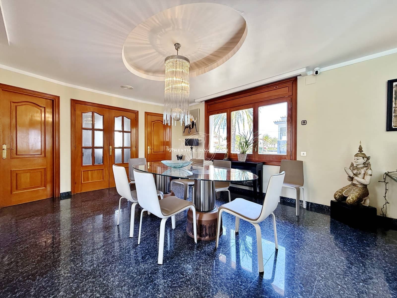 11 sypialnia Willa na sprzedaż w Empuriabrava z basenem - 1 090 000 € (Ref: 9856258)