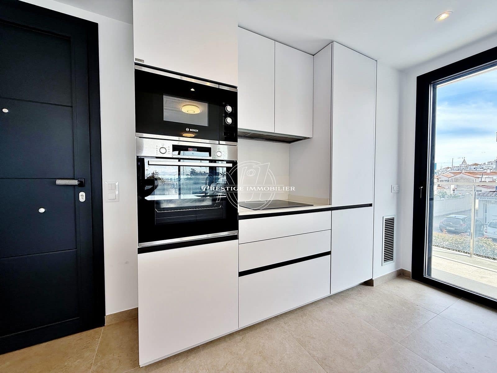 3 bedroom Apartment for sale in Roses with pool - € 369,000 (Ref: 9860065)