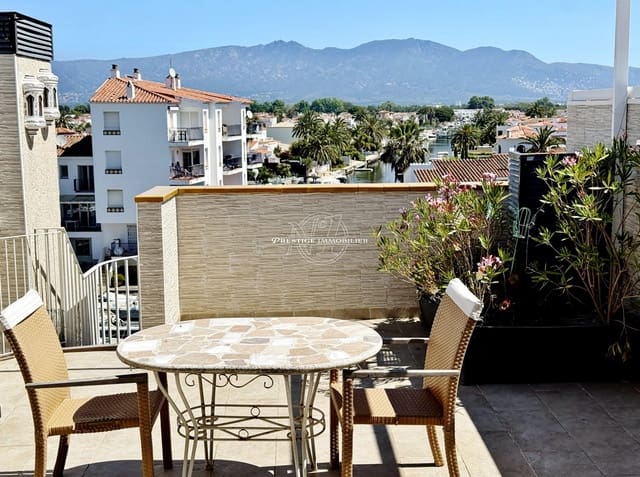 1 slaapkamer Appartement te koop in Empuriabrava, Castelló d'Empúries - € 265.000 (Ref: 9861182)
