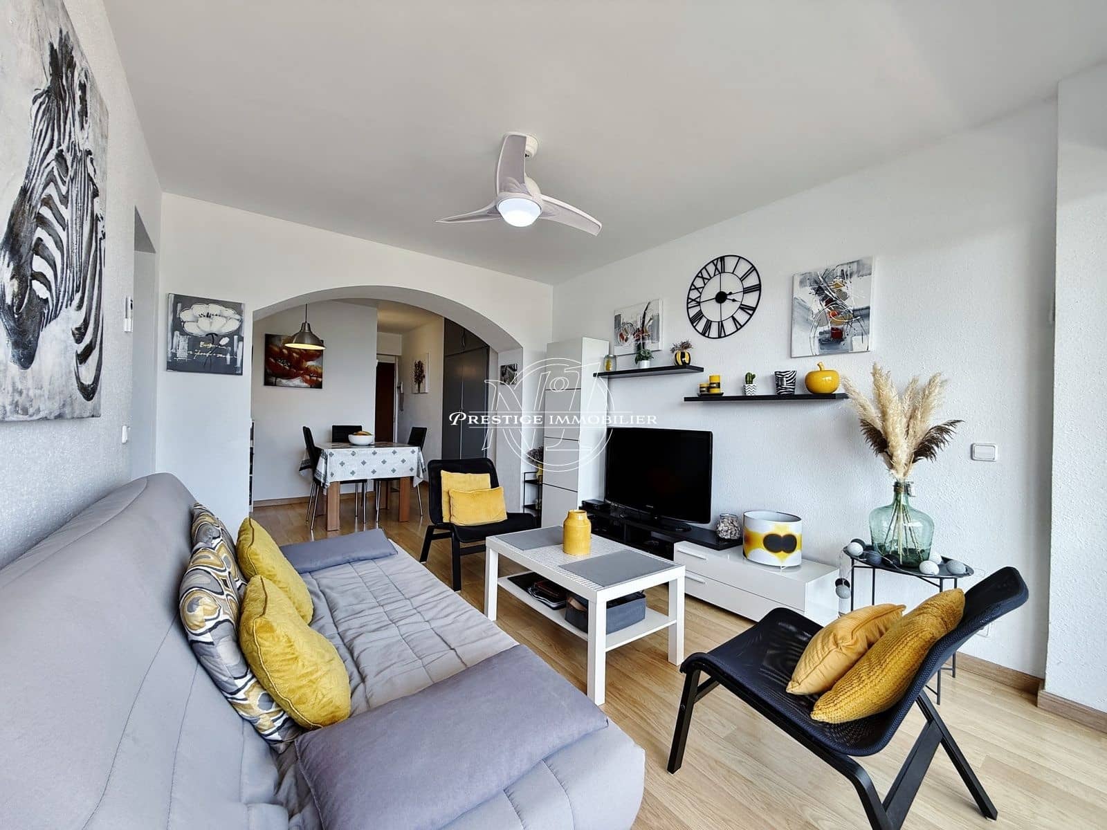 1 bedroom Apartment for sale in Roses with pool - € 139,000 (Ref: 9875310)
