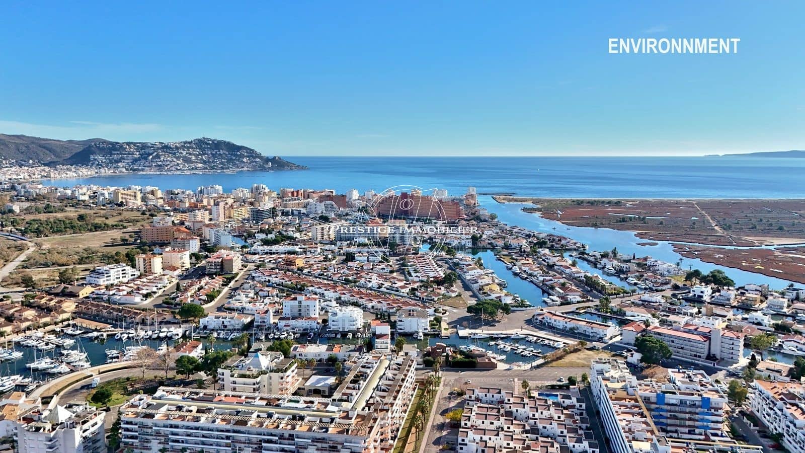 1 bedroom Apartment for sale in Roses with pool - € 118,000 (Ref: 9875311)