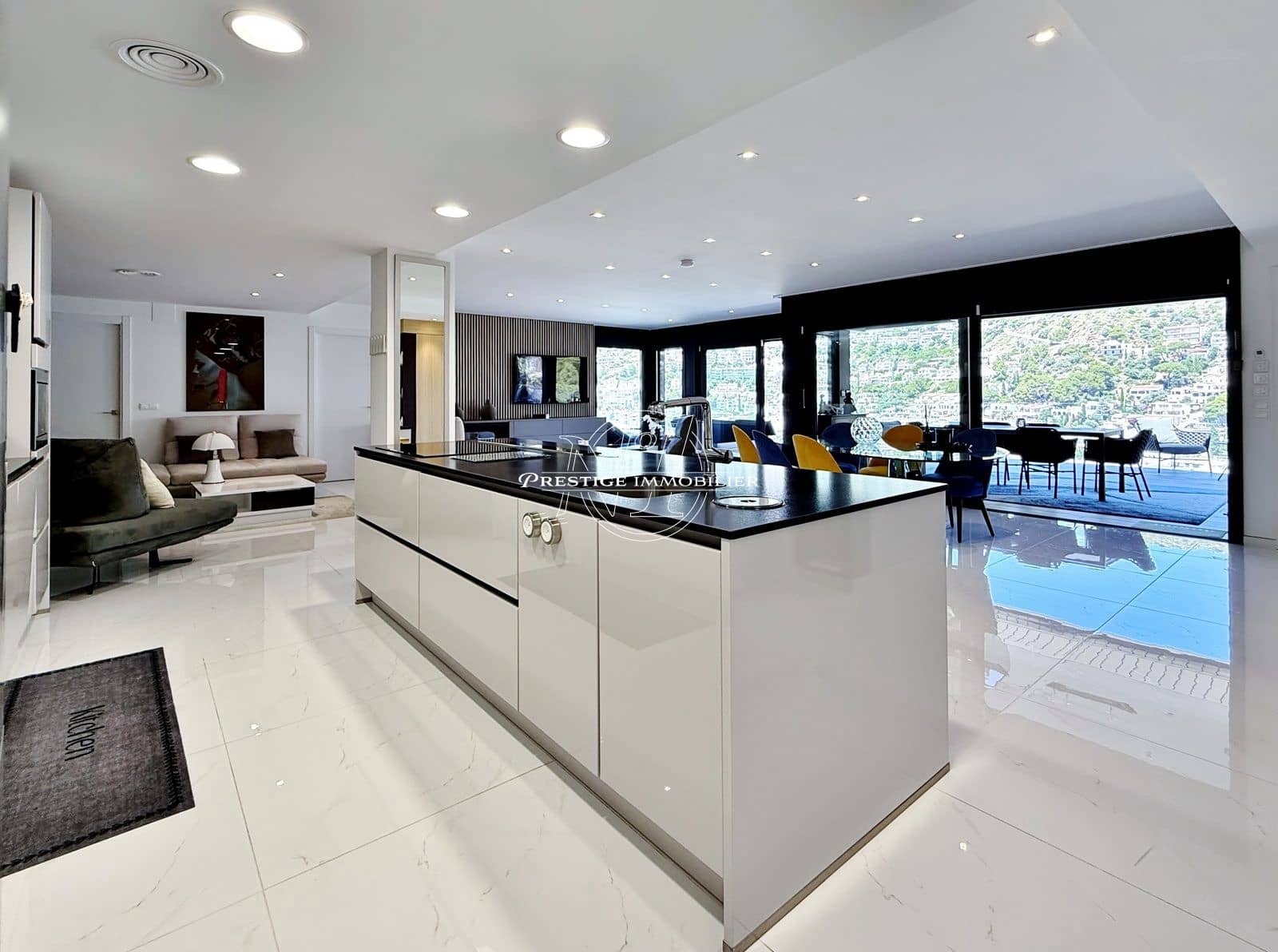 7 bedroom Villa for sale in Roses with pool - € 2,995,000 (Ref: 9884756)