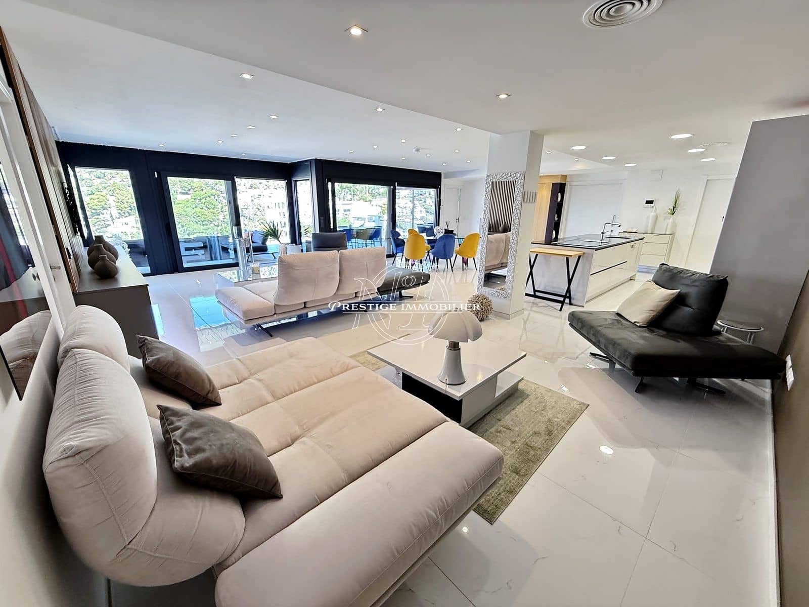 7 bedroom Villa for sale in Roses with pool - € 2,995,000 (Ref: 9884756)