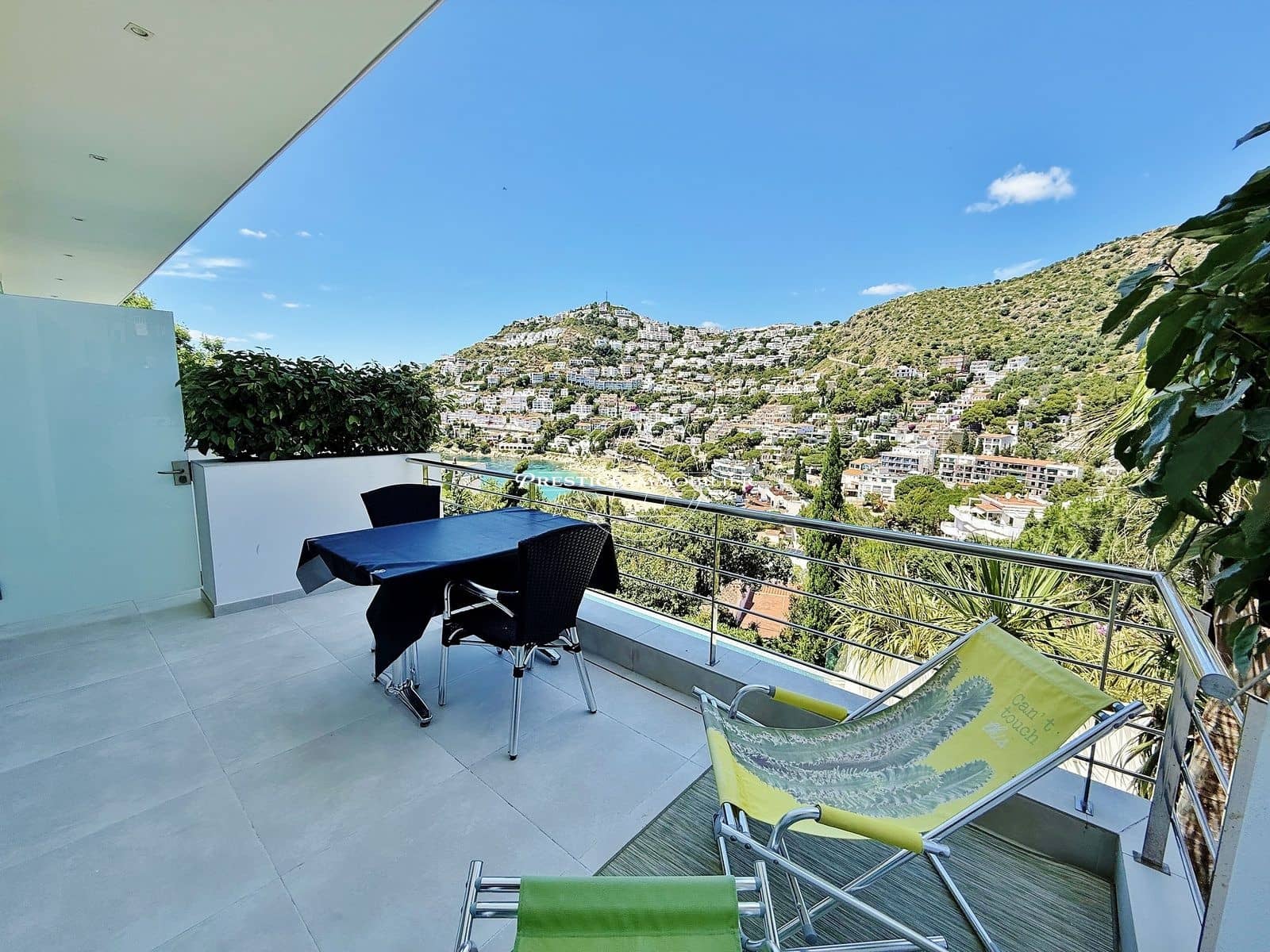 7 bedroom Villa for sale in Roses with pool - € 2,995,000 (Ref: 9884756)