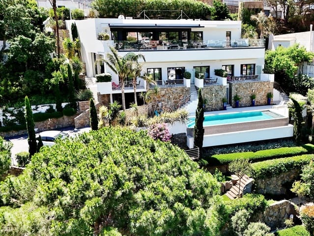 Chalet de 7 habitaciones en Roses en venta con piscina - 2.995.000 € (Ref: 9884756)