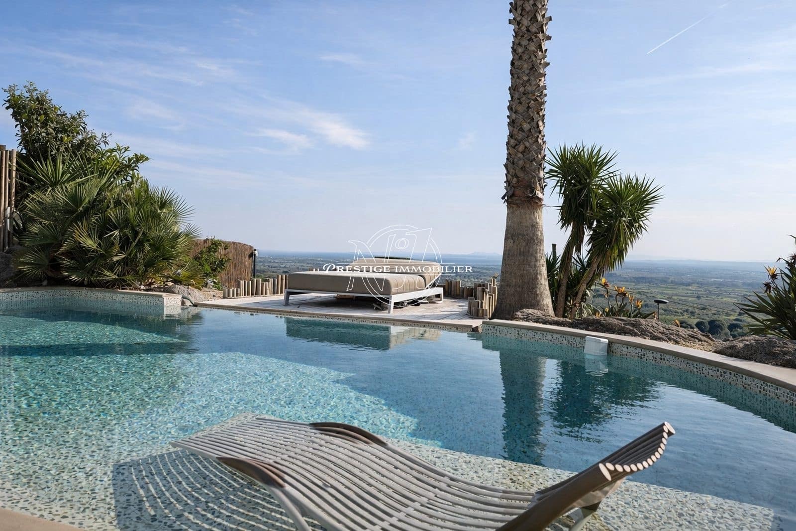 Chalet en Palau-saverdera en venta con piscina - 995.000 € (Ref: 9890342)