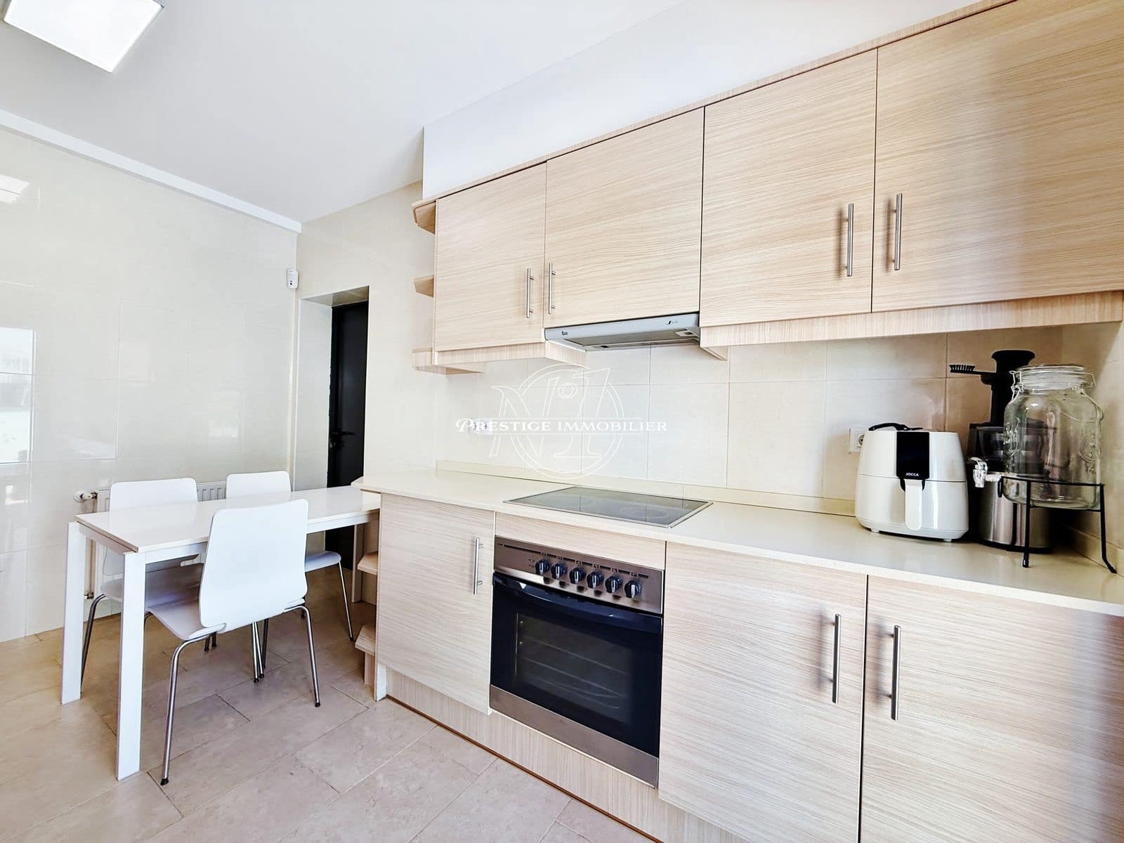 4 bedroom Villa for sale in Empuriabrava with pool - € 489,000 (Ref: 9902451)