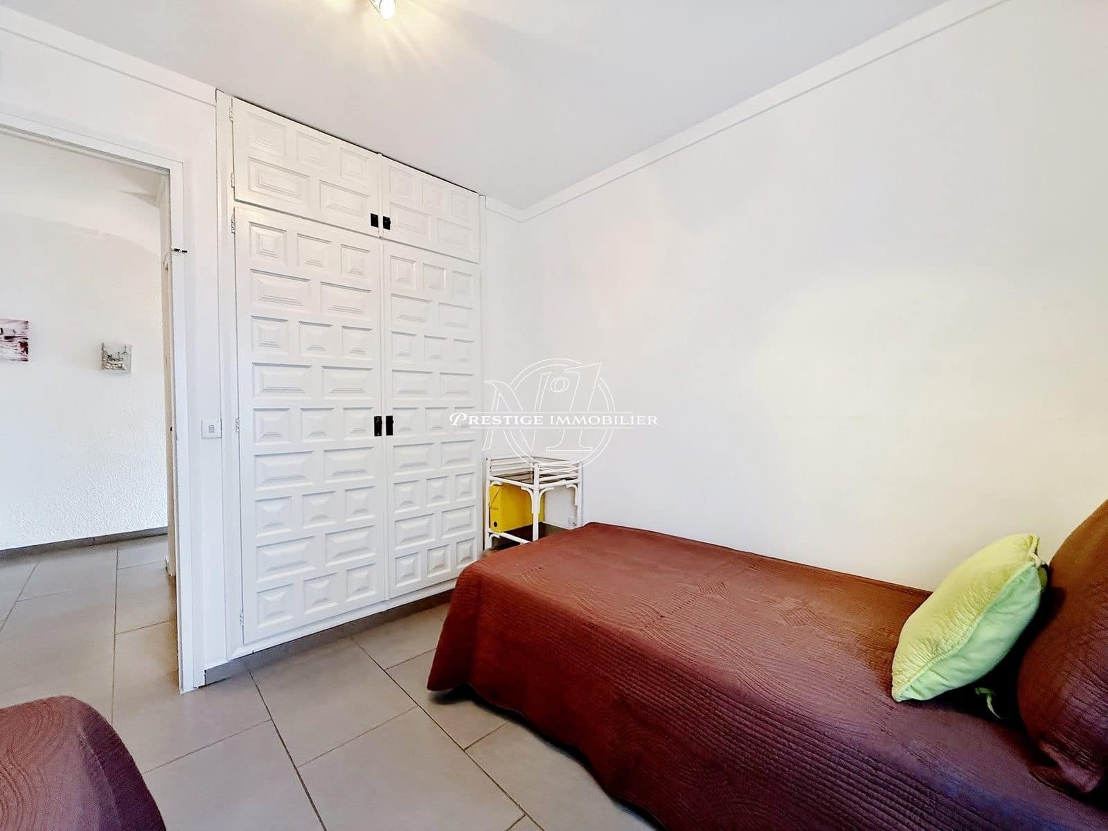 2 bedroom Apartment for sale in Roses - € 319,000 (Ref: 9916365)