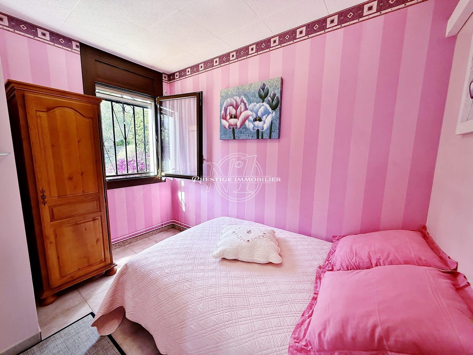 2 bedroom Apartment for sale in Roses - € 340,000 (Ref: 9916532)