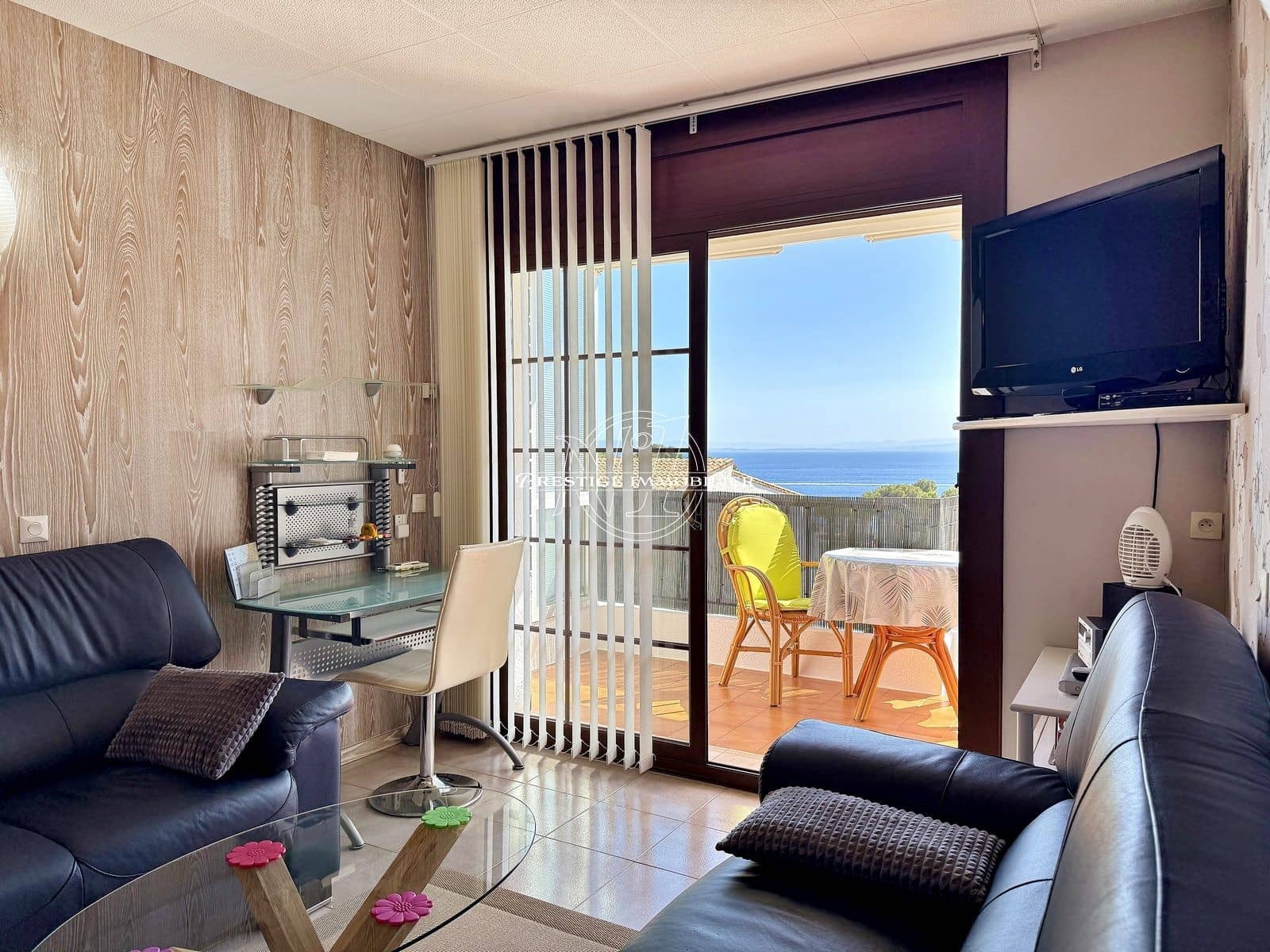 2 bedroom Apartment for sale in Roses - € 340,000 (Ref: 9916532)