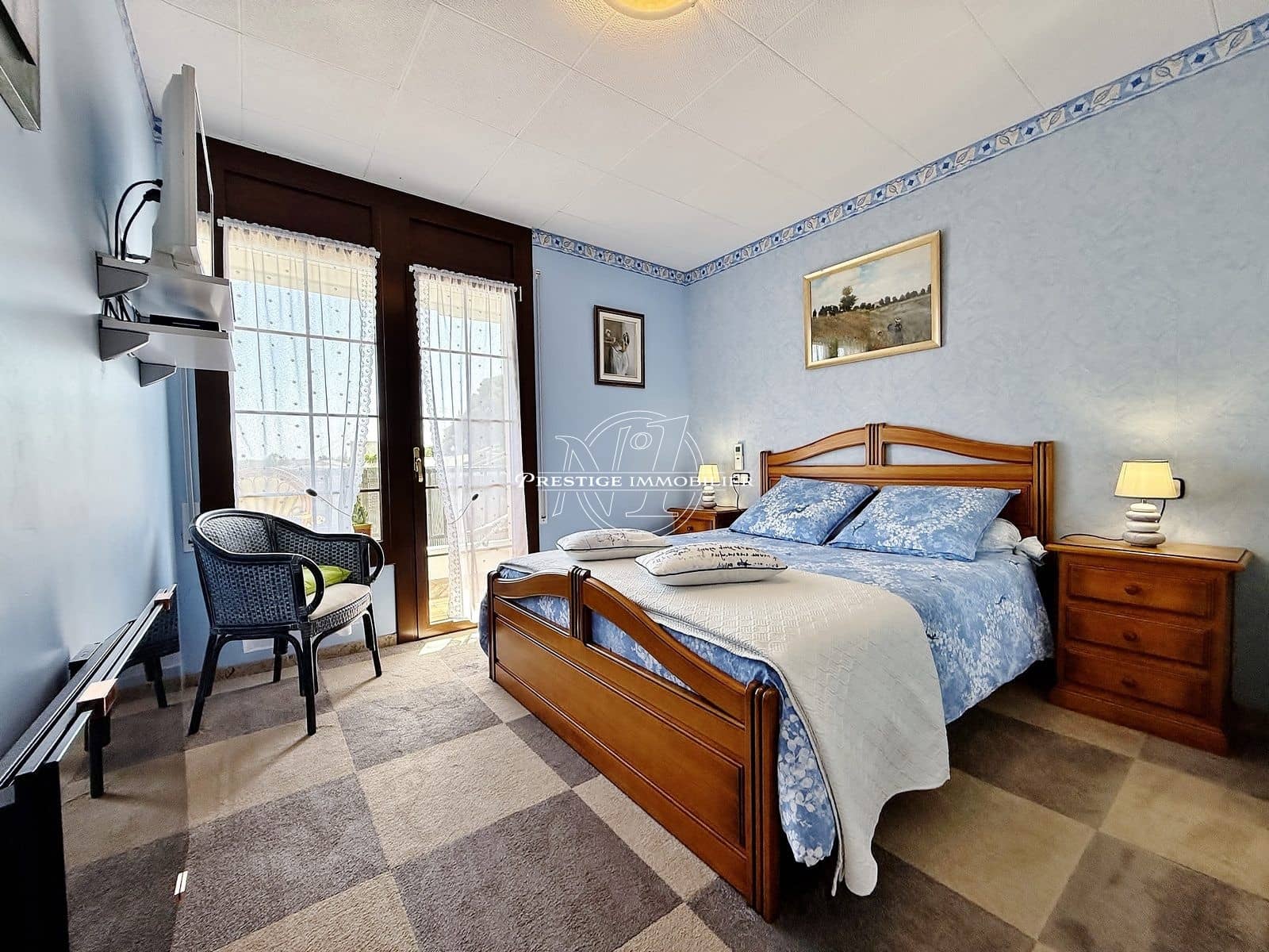 2 bedroom Apartment for sale in Roses - € 340,000 (Ref: 9916532)