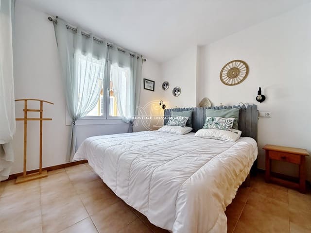 2 makuuhuone Huoneisto myytävänä paikassa Empuriabrava, Castelló d'Empúries mukana uima-altaan - 199 000 € (Ref: 9939112)