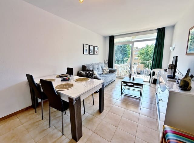 2 makuuhuone Huoneisto myytävänä paikassa Empuriabrava, Castelló d'Empúries mukana uima-altaan - 199 000 € (Ref: 9939112)