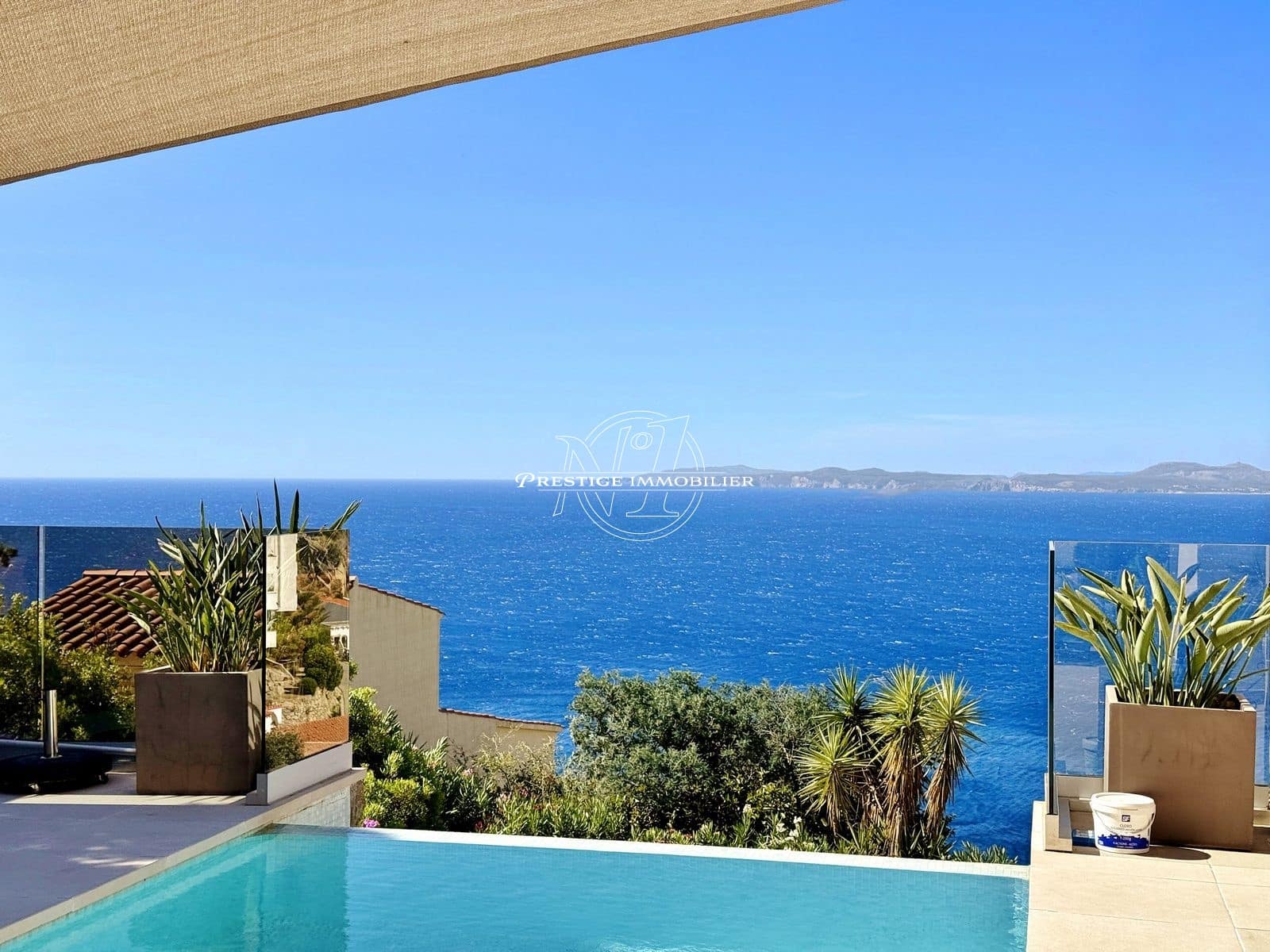 3 soveværelse Villa til salg i Roses med swimmingpool - € 569.000 (Ref: 9939593)
