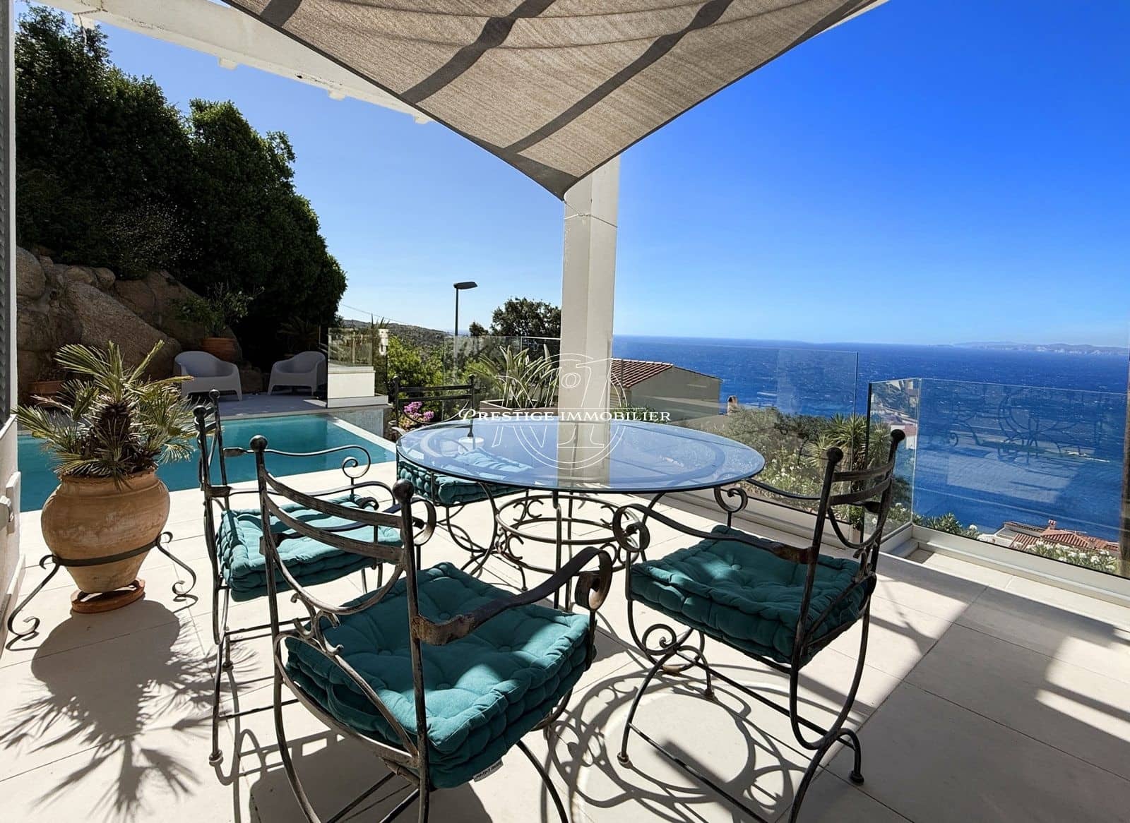 3 soveværelse Villa til salg i Roses med swimmingpool - € 569.000 (Ref: 9939593)