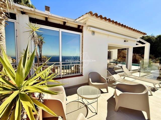 3 soveværelse Villa til salg i Roses med swimmingpool - € 569.000 (Ref: 9939593)
