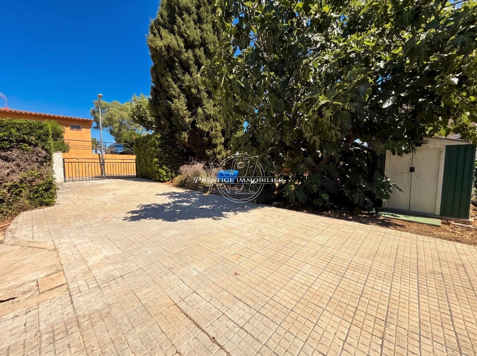 Chalet de 4 habitaciones en Roses en venta con piscina - 425.000 € (Ref: 9943211)