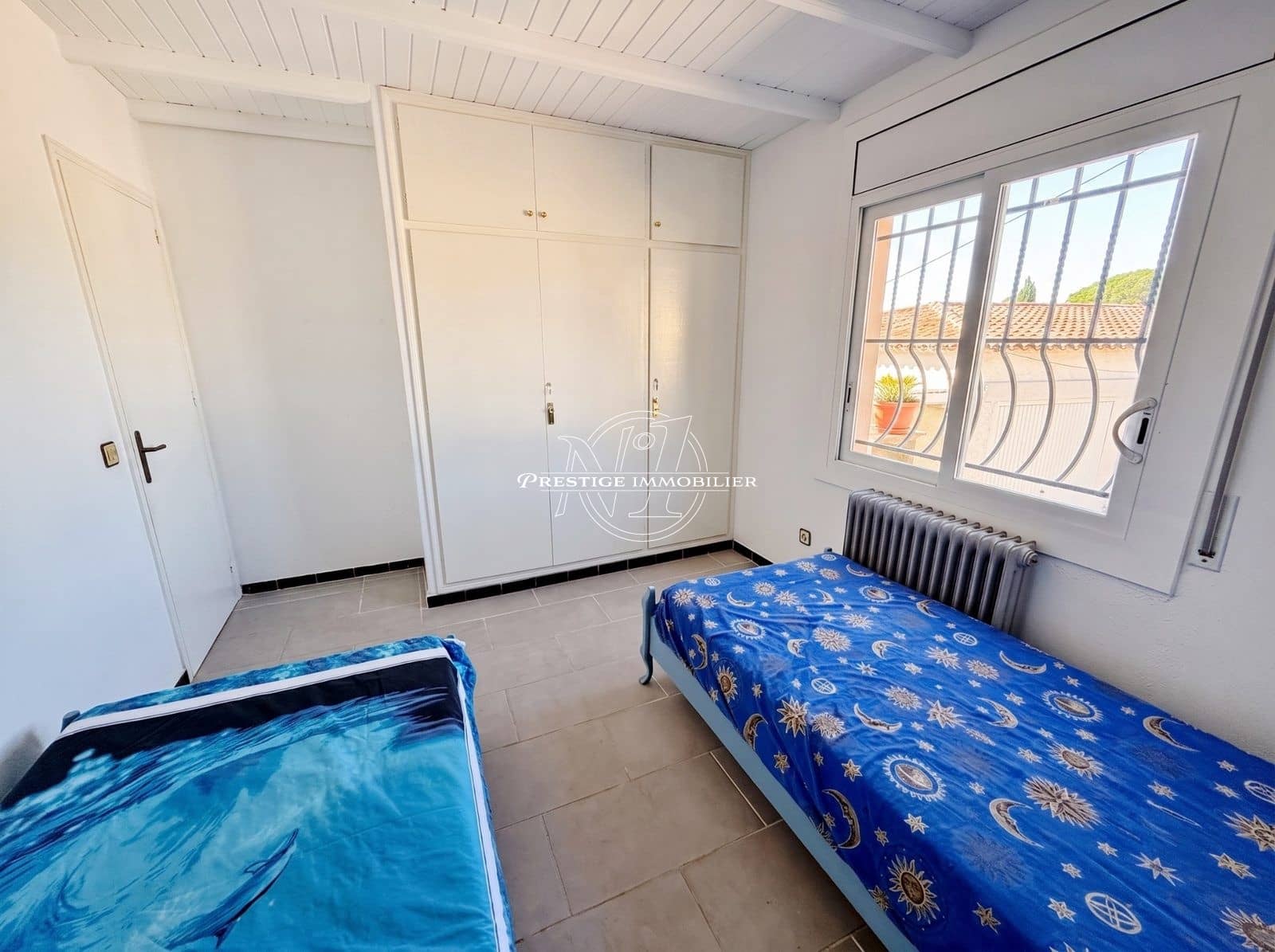 Chalet de 4 habitaciones en Roses en venta con piscina - 425.000 € (Ref: 9943211)