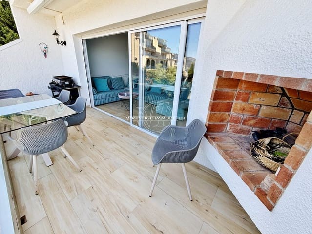 3 soverom Villa til salgs i Roses med svømmebasseng - € 595 000 (Ref: 9962676)