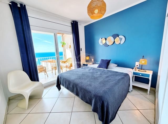 Apartamento de 2 habitaciones en Roses en venta - 329.000 € (Ref: 9966003)