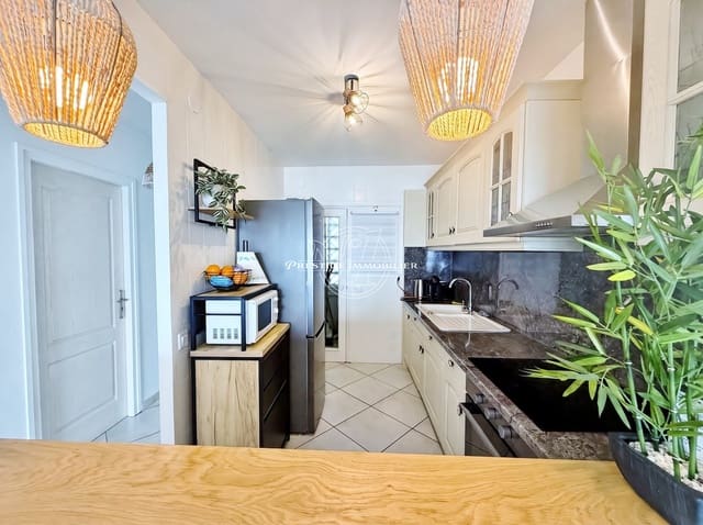 Apartamento de 2 habitaciones en Roses en venta - 329.000 € (Ref: 9966003)