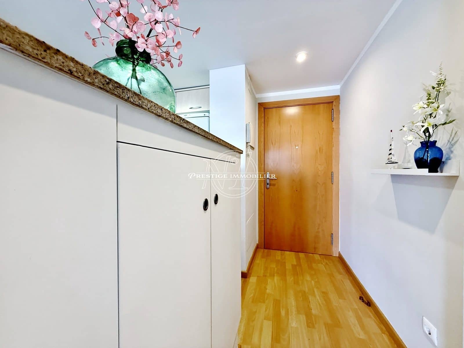 2 makuuhuone Huoneisto myytävänä paikassa Roses mukana uima-altaan - 239 000 € (Ref: 9966004)