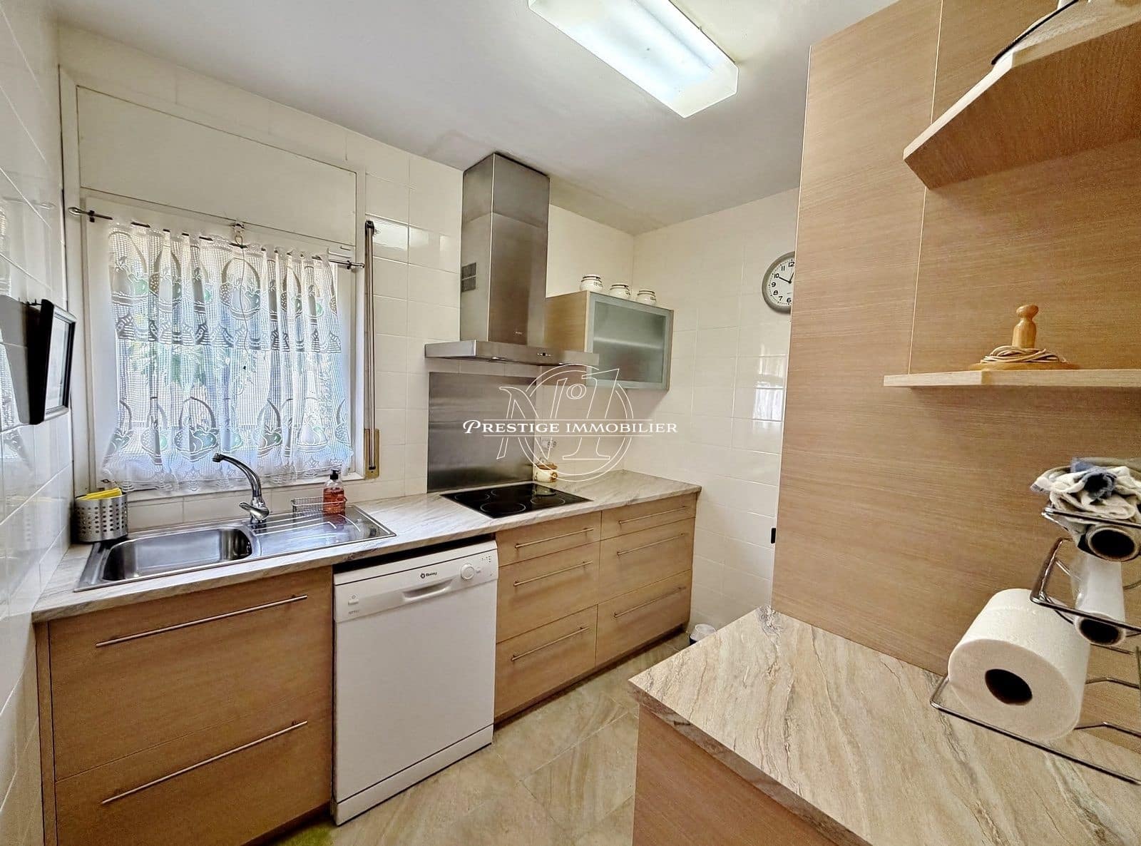 3 bedroom Townhouse for sale in Roses with pool - € 295,000 (Ref: 9966005)