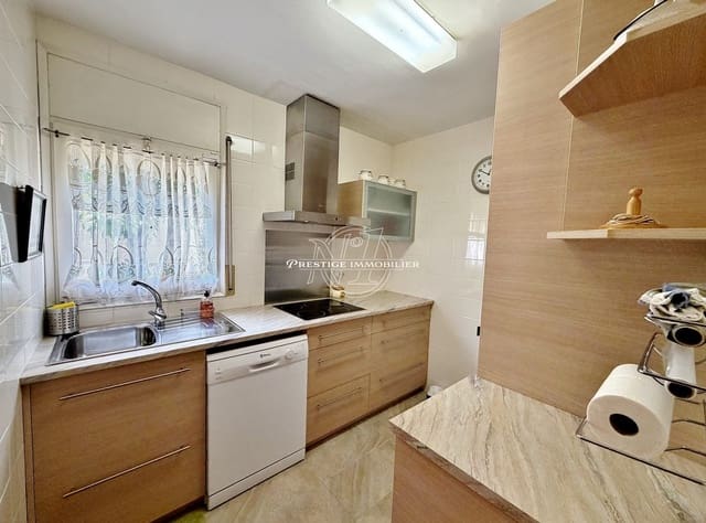 3 soverom Hus til salgs i Roses med svømmebasseng - € 295 000 (Ref: 9966005)