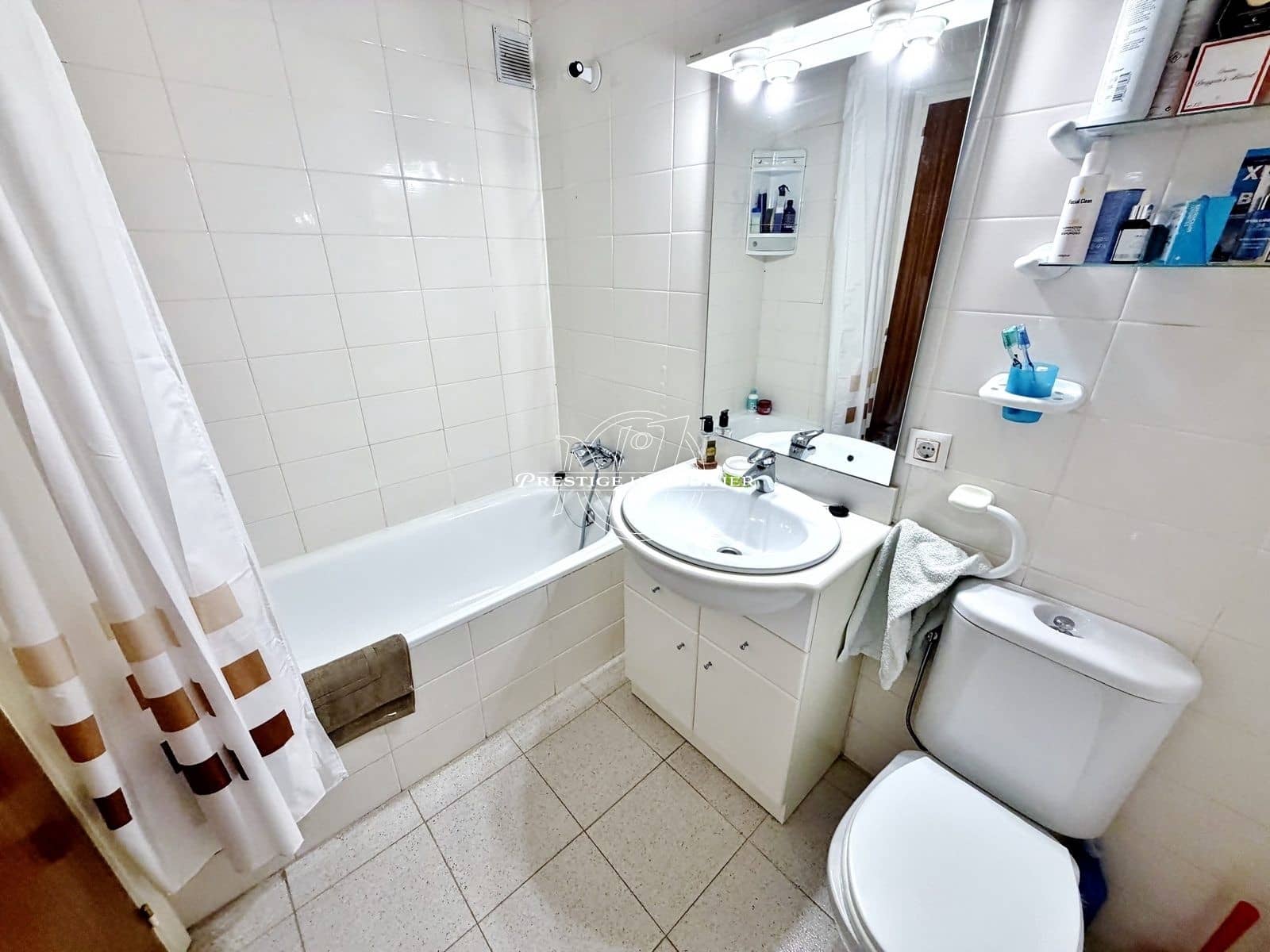 3 bedroom Townhouse for sale in Roses with pool - € 295,000 (Ref: 9966005)