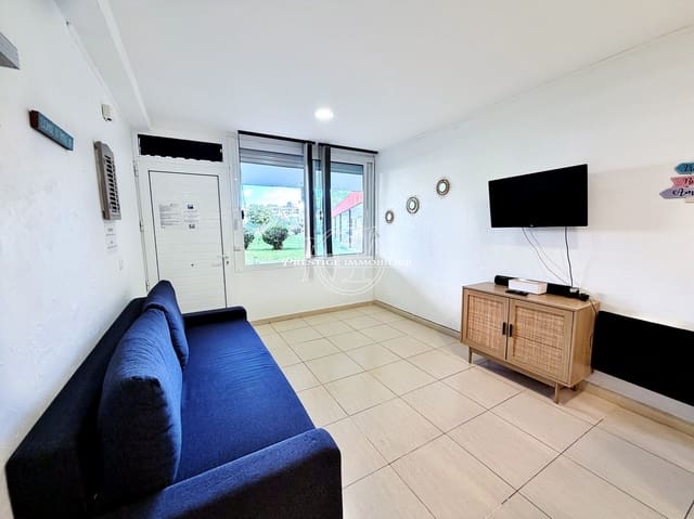 Apartamento de 2 habitaciones en Roses en venta con piscina - 149.900 € (Ref: 9966318)