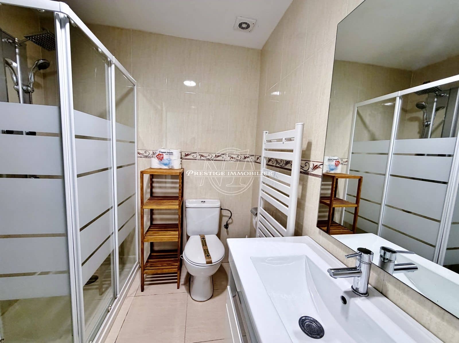 2 bedroom Apartment for sale in Roses with pool - € 149,900 (Ref: 9966318)