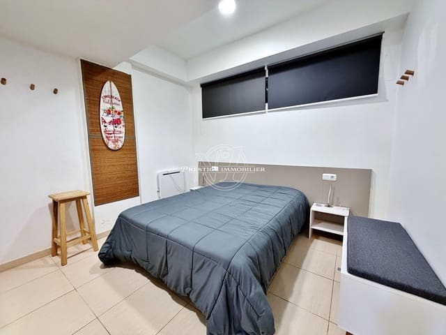 Apartamento de 2 habitaciones en Roses en venta con piscina - 149.900 € (Ref: 9966318)