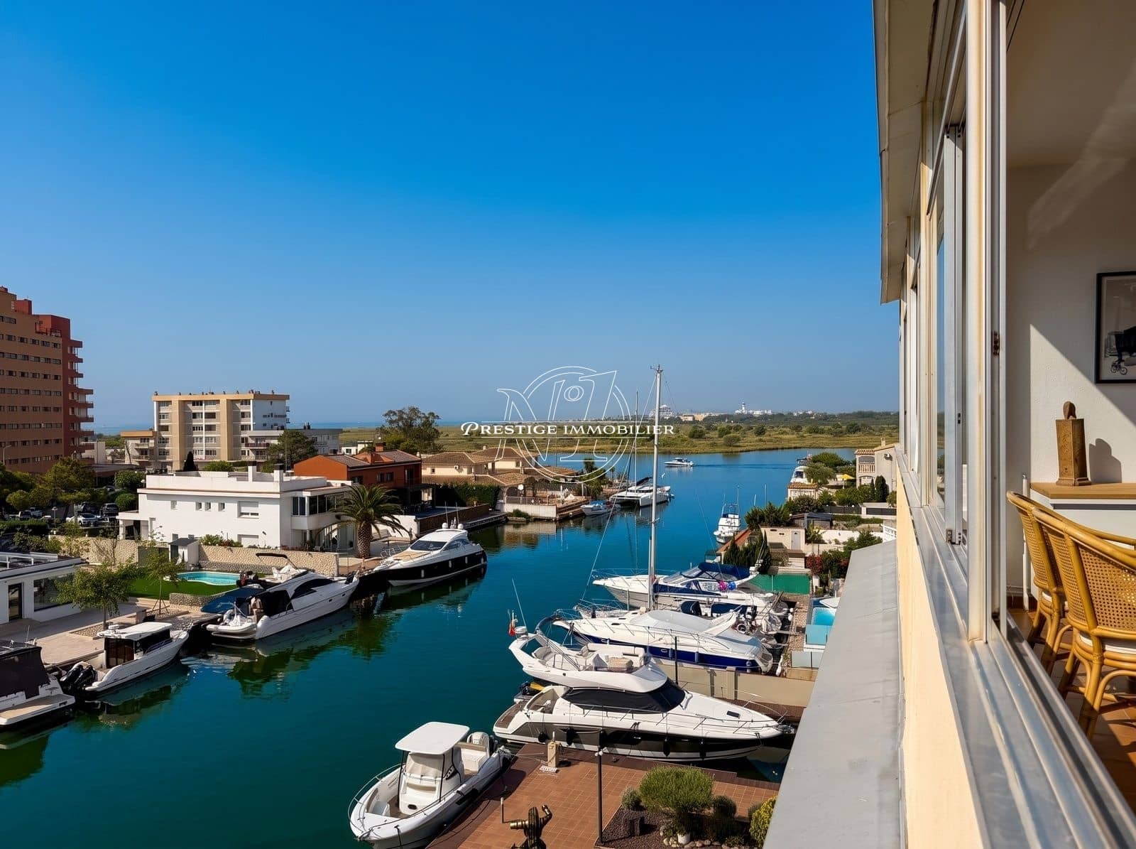 2 bedroom Apartment for sale in Roses - € 259,000 (Ref: 9967551)